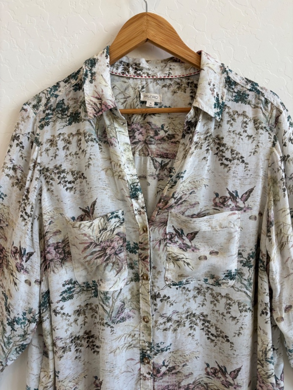Anthropologie Pilcro The Romy Relaxed Buttondown Shirt Jungle Tapestry, Size 1X - Picture 2 of 7